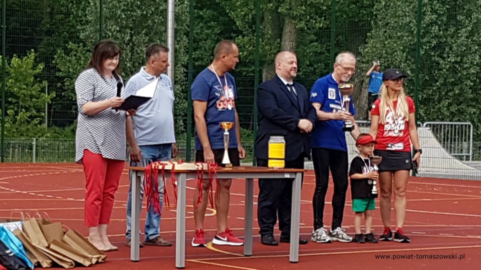 Na zdjęciu; zdjęcie z III Biegu Antoniańskiego, zorganizowanego przez Powiatowe Centrum Animacji Społecznej w Tomaszowie Mazowieckim dla uczczenia patrona miasta Tomaszowa Mazowieckiego i Powiatu Tomaszowskiego, 11 czerwca 2021