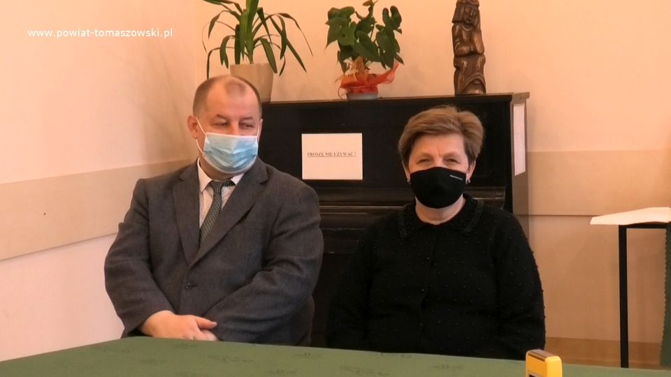 Podpisana umowa na termomodernizację budynku Publicznej Szkoły Podstawowej w Brzustowie