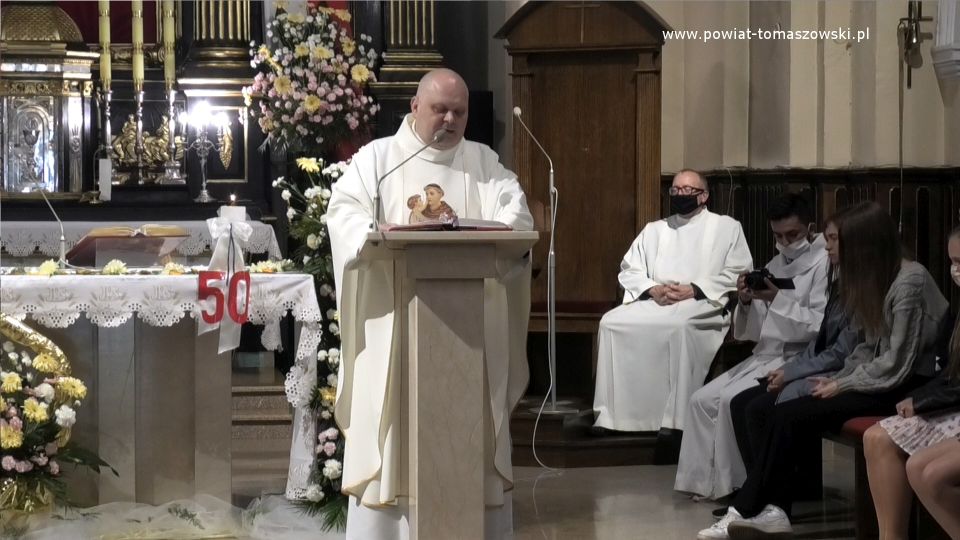 Na zdjęciu: msza odpustowa w Sanktuarium św. Antoniego w Tomaszowie Mazowieckim 13 czerwca 2021 roku, w Dniu Świętego Antoniego – patrona miasta Tomaszowa Mazowieckiego i powiatu tomaszowskiego Na zdjęciu: msza odpustowa w Sanktuarium św. Antoniego w Tomaszowie Mazowieckim 13 czerwca 2021 roku, w Dniu Świętego Antoniego – patrona miasta Tomaszowa Mazowieckiego i powiatu tomaszowskiego