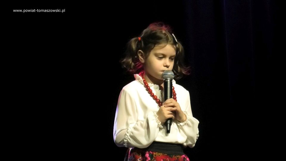 Na zdjęciu: uczestnicy XI Tomaszowskiego Festiwalu Kolęd i Pastorałek, którego koncert finałowy odbył się w Powiatowym Centrum Animacji Społecznej w Tomaszowie Mazowieckim w niedzielę, 16 stycznia 2022 roku Na zdjęciu: uczestnicy XI Tomaszowskiego Festiwalu Kolęd i Pastorałek, którego koncert finałowy odbył się w Powiatowym Centrum Animacji Społecznej w Tomaszowie Mazowieckim w niedzielę, 16 stycznia 2022 roku