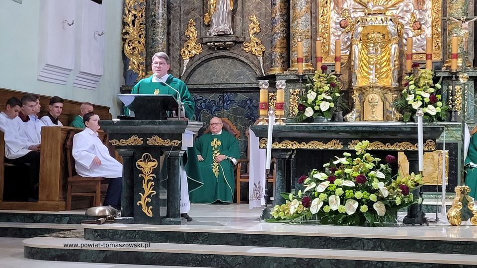 Na zdjęciu: zdjęcie z mszy świętej w pierwszą rocznicę śmierci księdza Marka Zienkiewicza, wieloletniego proboszcza parafii Świętej Anny w Smardzewicach