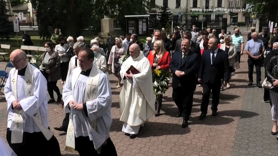 Na zdjęciu: uroczysta procesja 13 czerwca 2021 roku, podczas obchodów Dni Świętego Antoniego, patrona miasta Tomaszowa Mazowieckiego i powiatu tomaszowskiego Na zdjęciu: uroczysta procesja 13 czerwca 2021 roku, podczas obchodów Dni Świętego Antoniego, patrona miasta Tomaszowa Mazowieckiego i powiatu tomaszowskiego