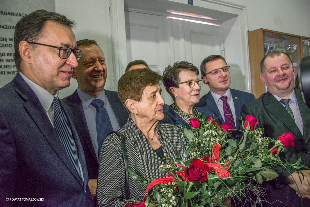 Uroczyste odsłonięcie tablicy "Orlęta" w 1 LO