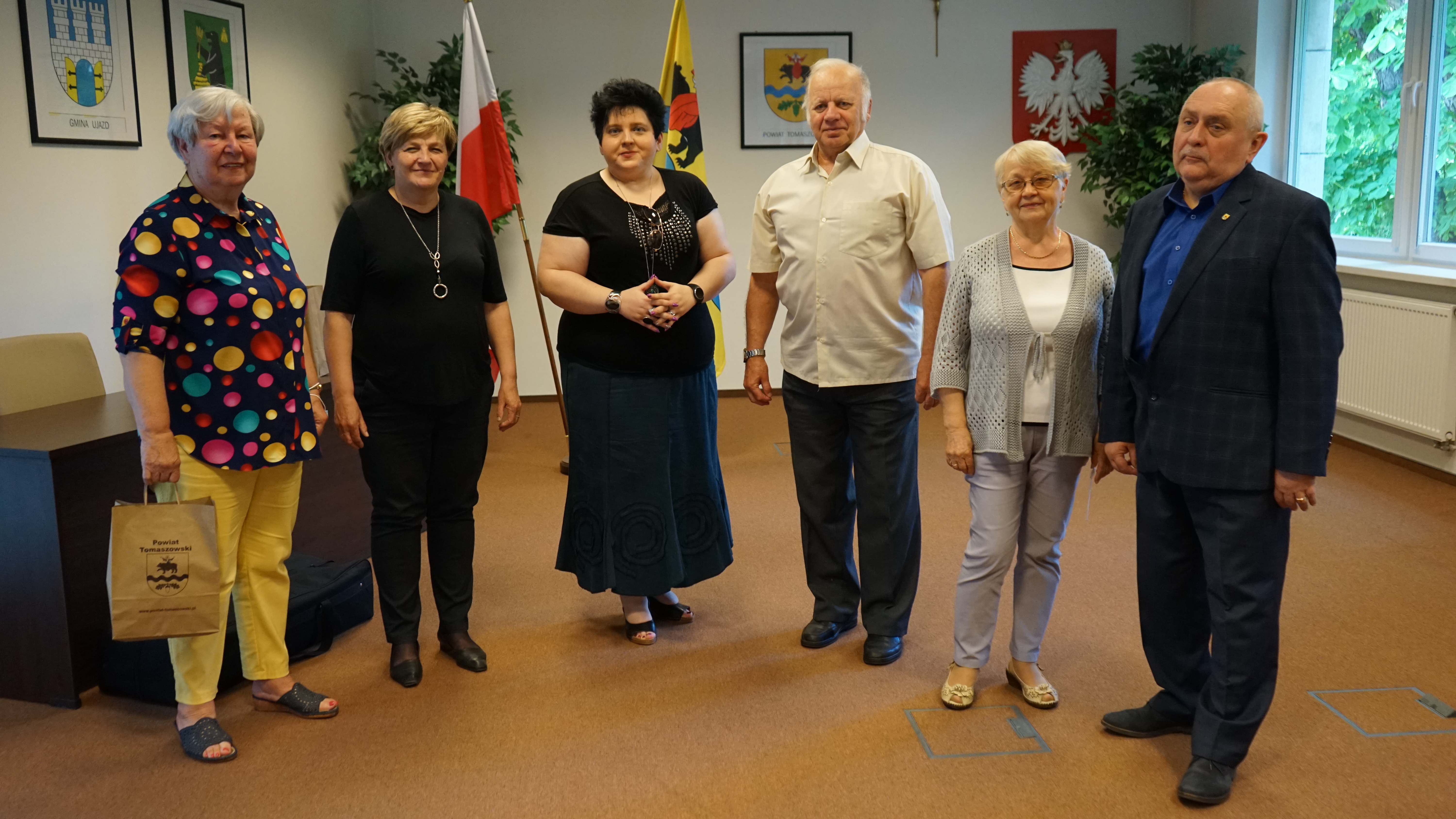 Członkowie Powiatowej Rady dZiałalności Pożytku Publicznego w kolejności od lewej: Krystyna Wilk, Elżbieta Łojszczyk, Renata Kasiewicz, Jan Woicki, Alicja Orzechowska, Piotr Borowski