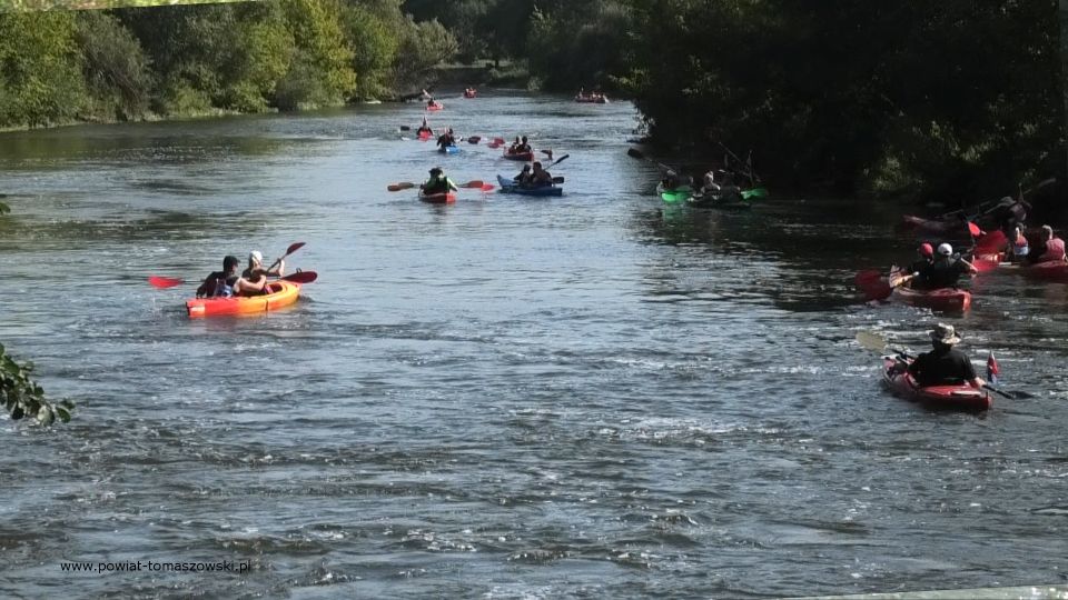 Na zdjęciu: zdjęcie z XV Ogólnopolskiego Spływu Kajakowego Pilica Zachwyca im. Doroty Ambroziak, zorganizowanego przez Klub Sportowy AMBER z Tomaszowa Mazowieckiego w dniach 10-12 września 2021 roku Na zdjęciu: zdjęcie z XV Ogólnopolskiego Spływu Kajakowego Pilica Zachwyca im. Doroty Ambroziak, zorganizowanego przez Klub Sportowy AMBER z Tomaszowa Mazowieckiego w dniach 10-12 września 2021 roku
